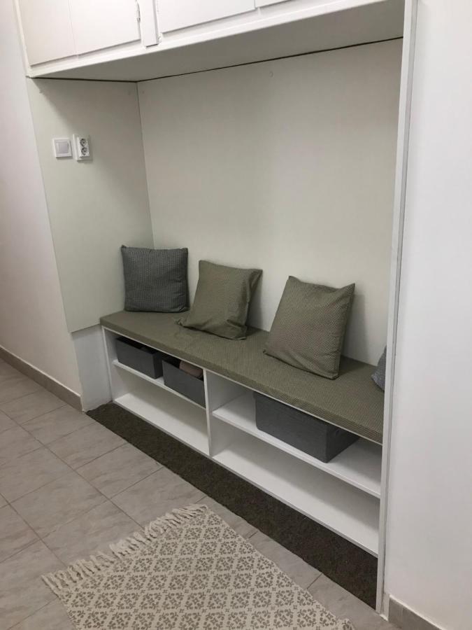 Koezponti Apartman Kiskunfélegyháza Buitenkant foto