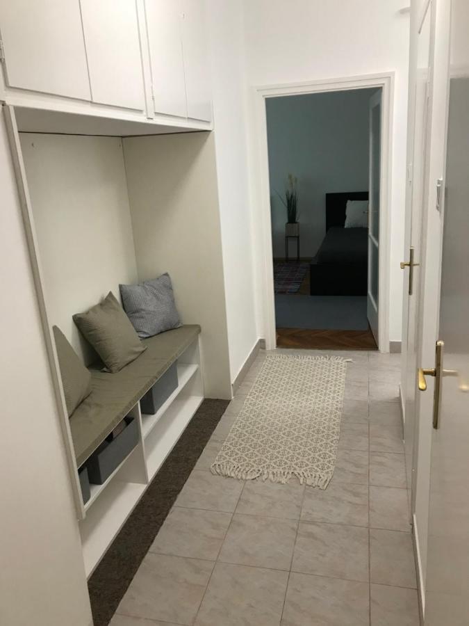 Koezponti Apartman Kiskunfélegyháza Buitenkant foto